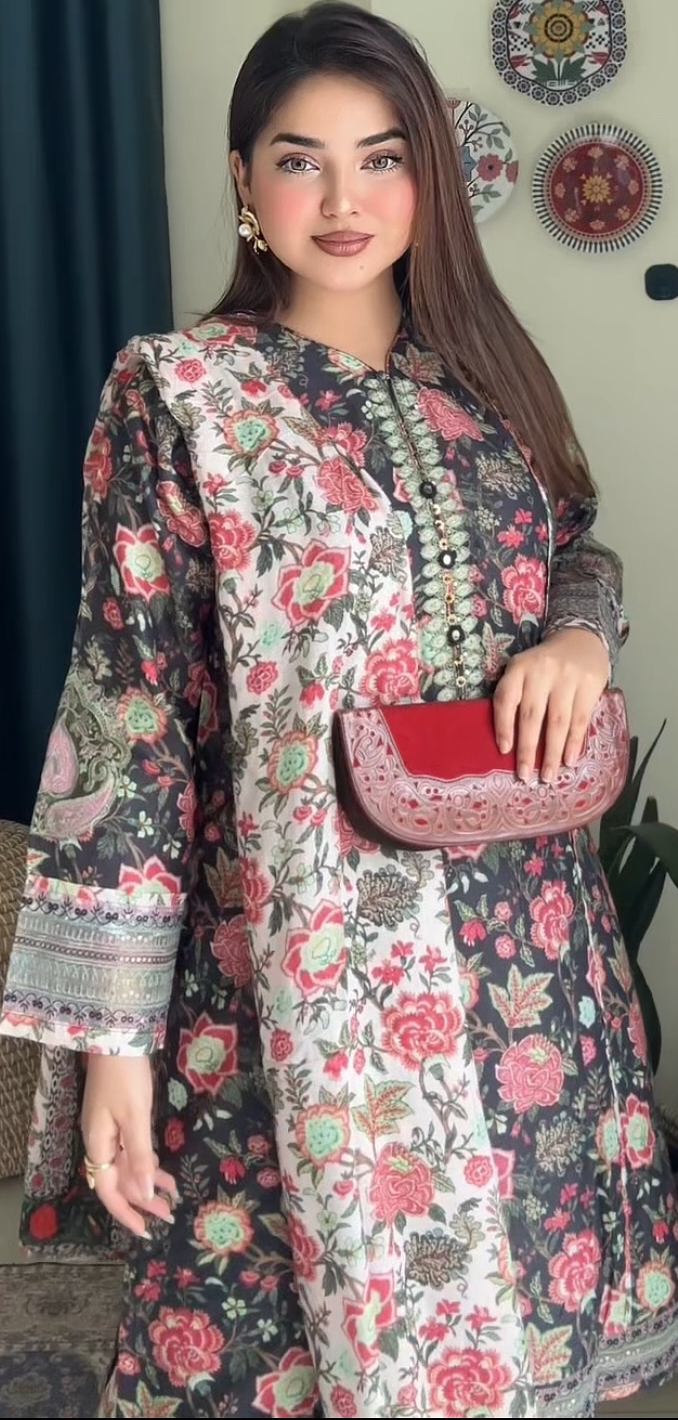 ব্ল্যাক ফ্লোরা সফট কটন ফেব্রিক থ্রি-পিস - Image 5