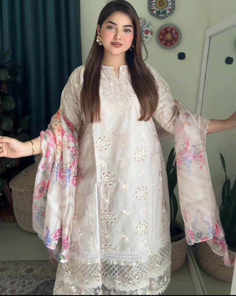 লাক্সারি ক্রিম এলিগেন্স – মাশলিন সফট কটন থ্রিপিস - Image 3