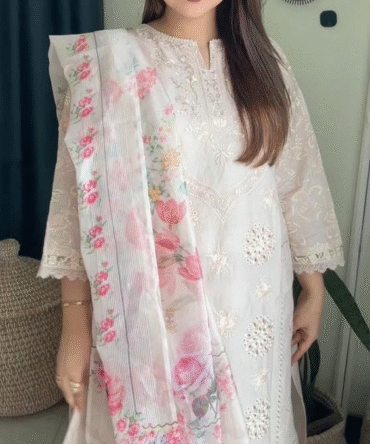 লাক্সারি ক্রিম এলিগেন্স – মাশলিন সফট কটন থ্রিপিস