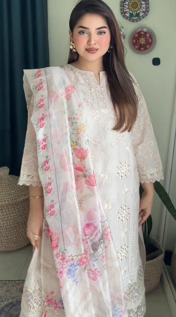 লাক্সারি ক্রিম এলিগেন্স – মাশলিন সফট কটন থ্রিপিস