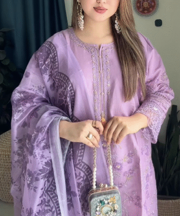 লাক্সারি ল্যাভেন্ডার এলিগেন্স – মাশলিন সফট কটন থ্রিপিস