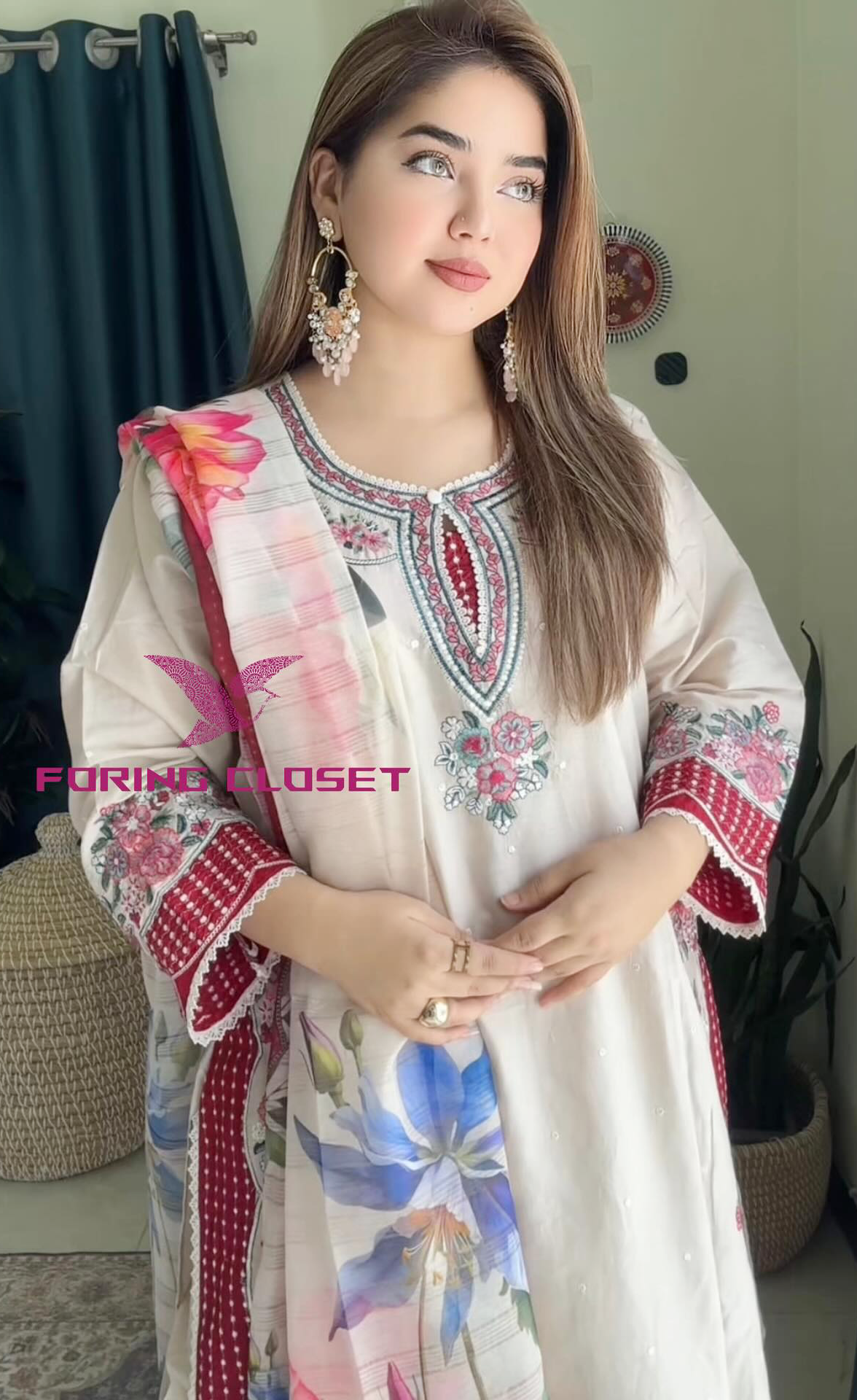 লাক্সারি অফ-হোয়াইট-রেড – মাশলিন সফট কটন থ্রিপিস