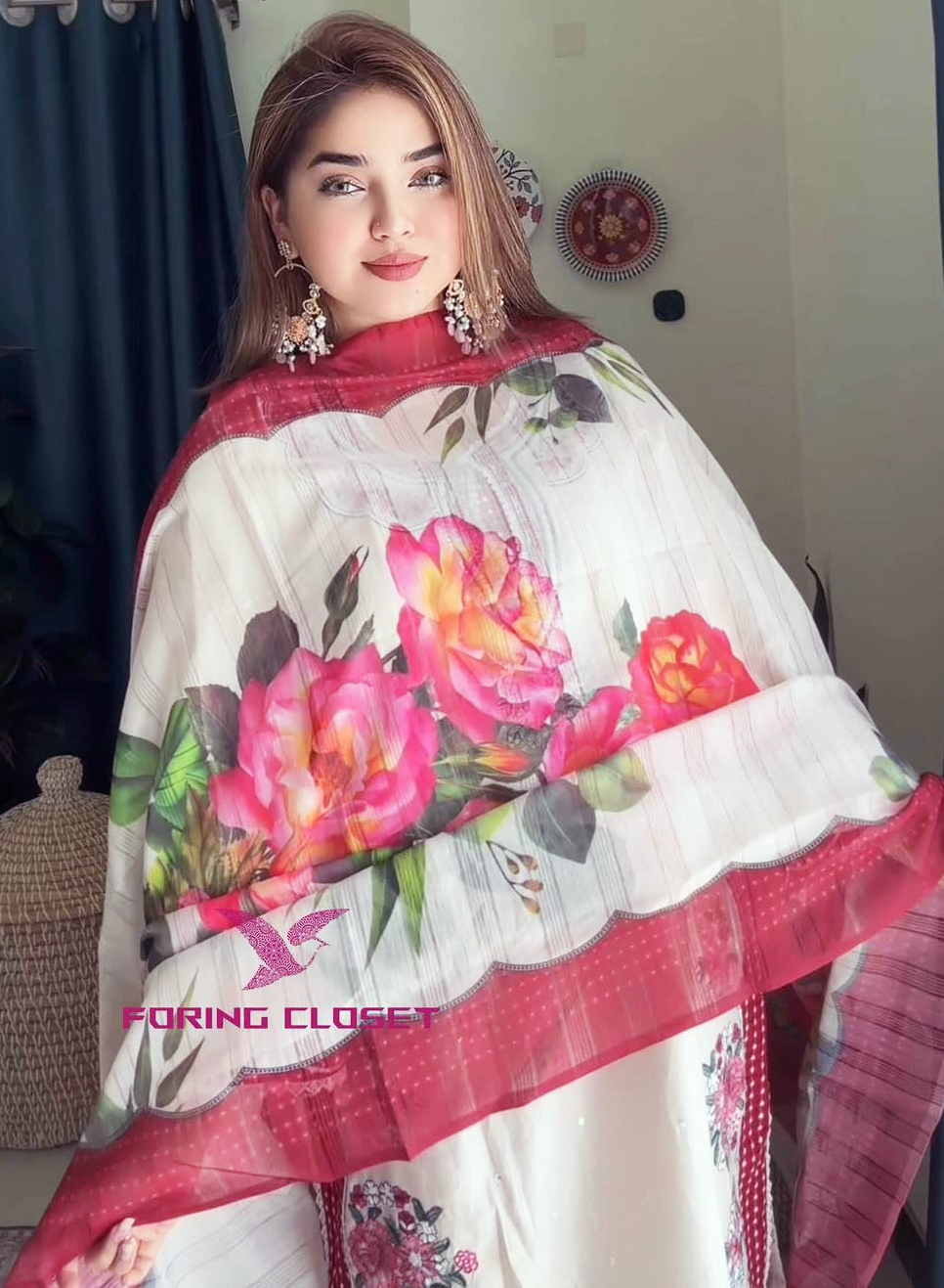 লাক্সারি অফ-হোয়াইট-রেড – মাশলিন সফট কটন থ্রিপিস - Image 2