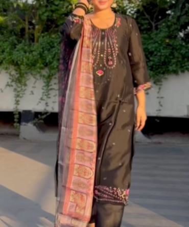 লাক্সারি -কালো ফুল -মাশলিন সফট কটন থ্রি-পিস