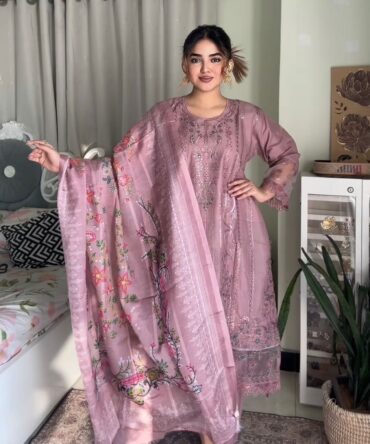 লাক্সারি মেইভে – মাশলিন সফট কটন থ্রিপিস