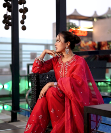 লাক্সারি রেড এলিগেন্স – মাশলিন সফট কটন থ্রিপিস