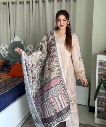 লাক্সারি আইভরি ব্লসম – মাশলিন সফট কটন থ্রিপিস