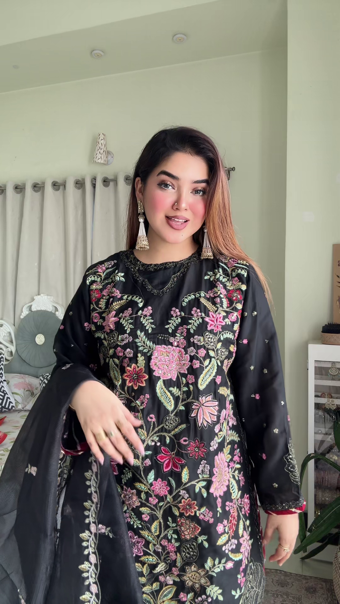 লাক্সারি ব্ল্যাক ফ্লোরাল জারি – মাশলিন সফট কটন থ্রিপিস - Image 5