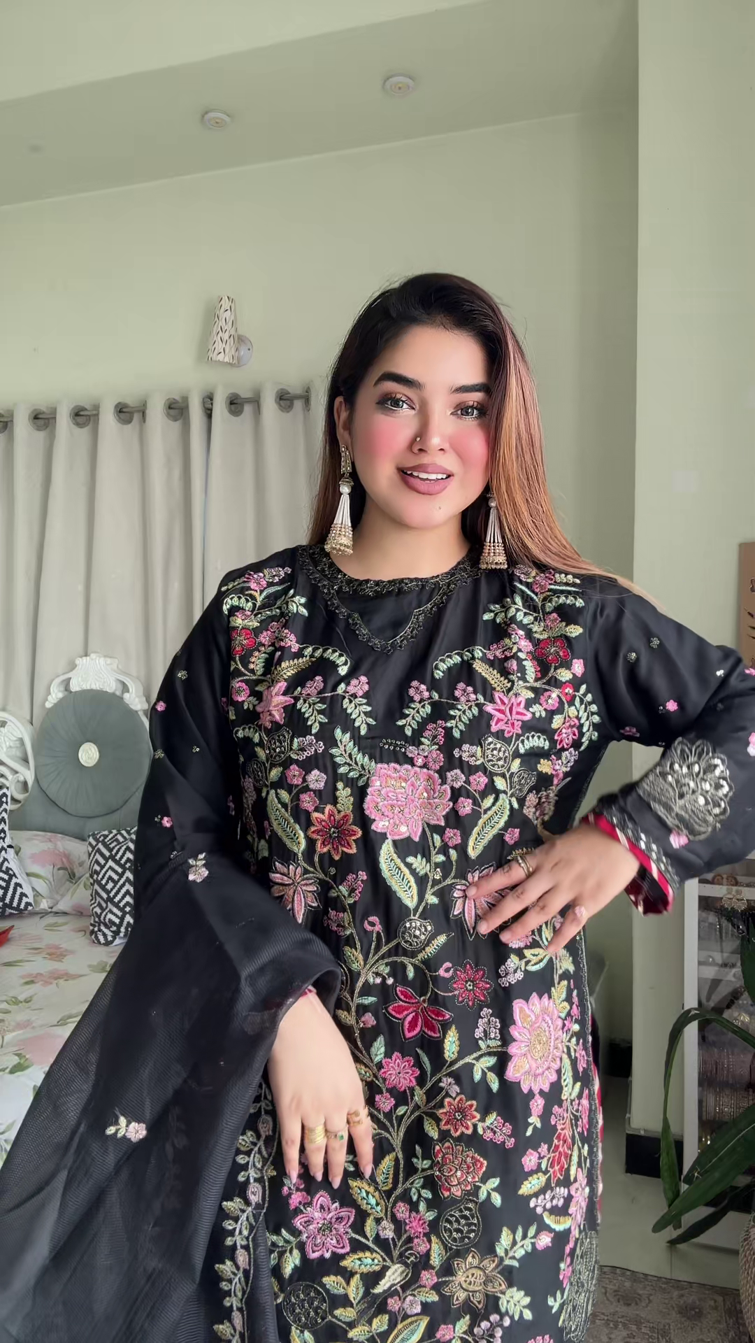 লাক্সারি ব্ল্যাক ফ্লোরাল জারি – মাশলিন সফট কটন থ্রিপিস - Image 6