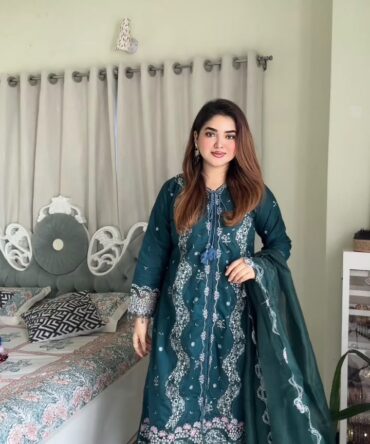 লাক্সারি এমেরাল্ড নূর – মাশলিন সফট কটন থ্রিপিস