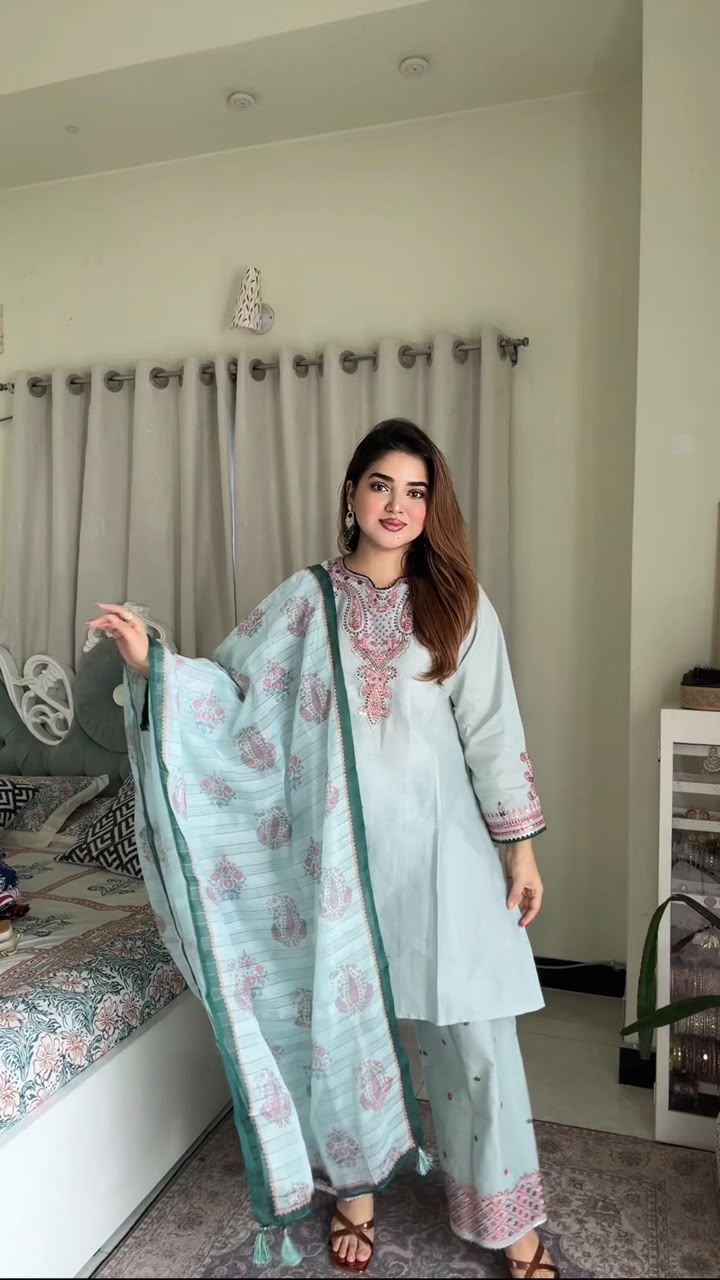 লাক্সারি অ্যাকুয়া গুলবাহার-মাশলিন সফট কটন থ্রি-পিস
