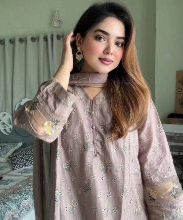 লাক্সারি মভ ব্লসম – মাশলিন সফট কটন থ্রিপিস