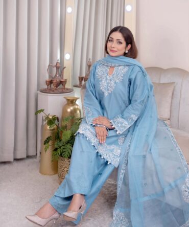 লাক্সারি নীলাভা স্কাই ব্লু ফ্লোরাল - মাশলিন সফট কটন থ্রি-পিস